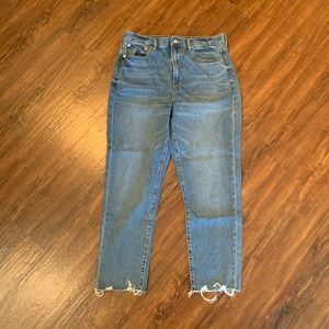 American Eagle mom jean